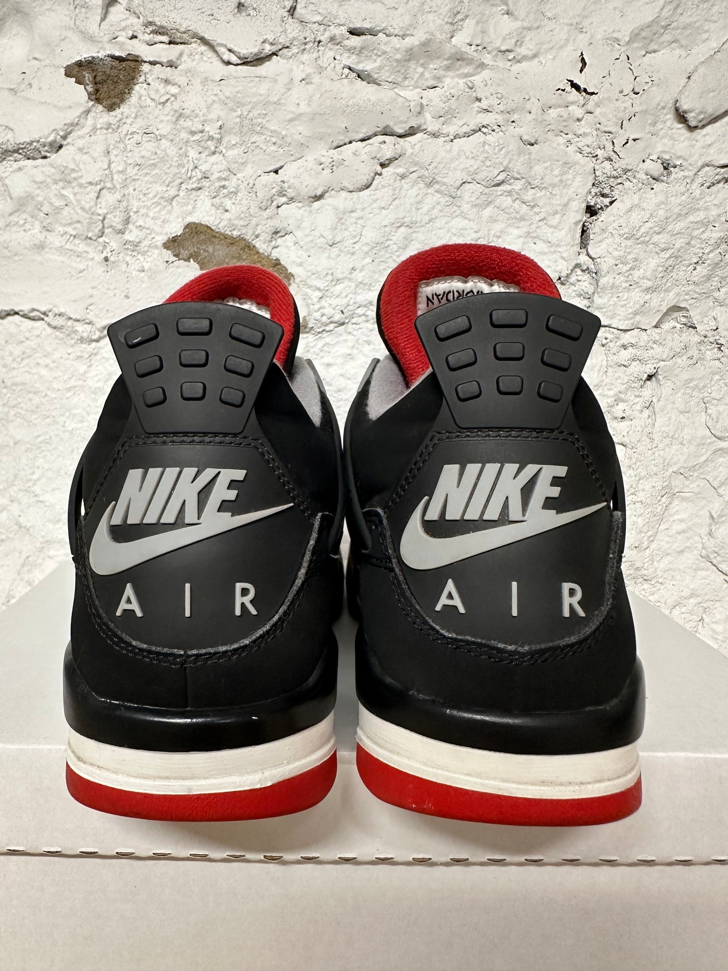 Air Jordan 4 Bred (2019) Sz 10