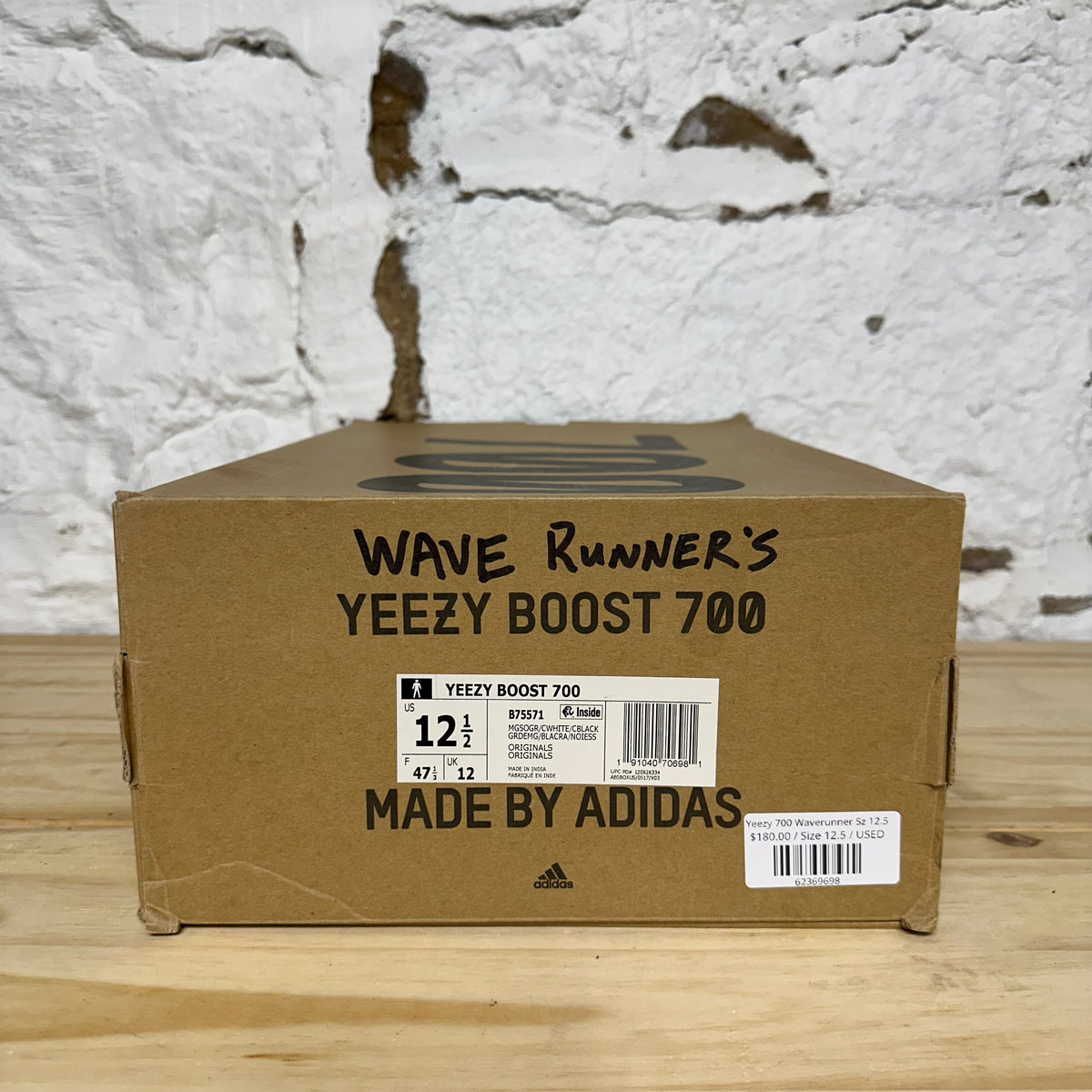 Yeezy 700 Wave Runner Sz 12.5