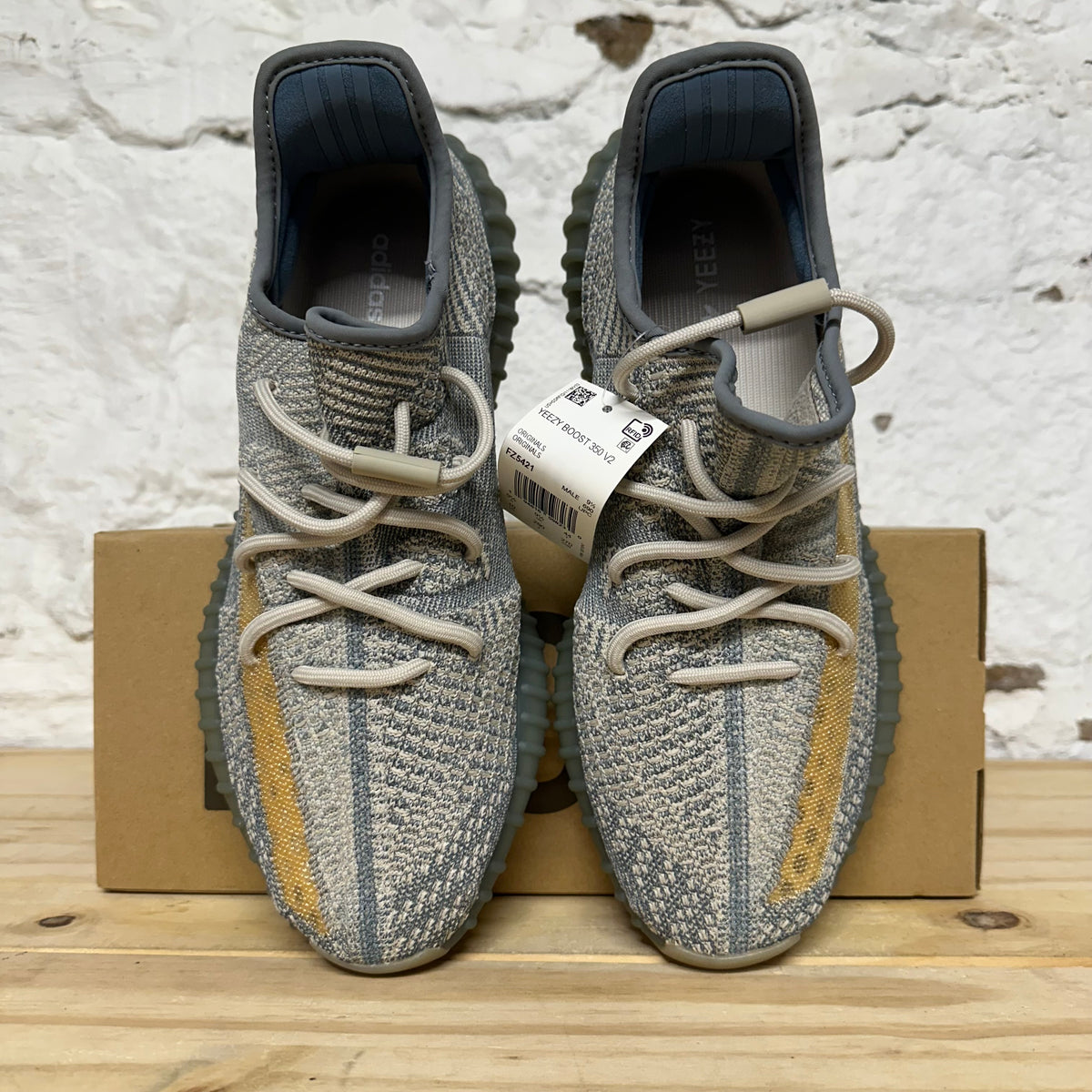 Yeezy 350 V2 Israfil Sz 10 DS
