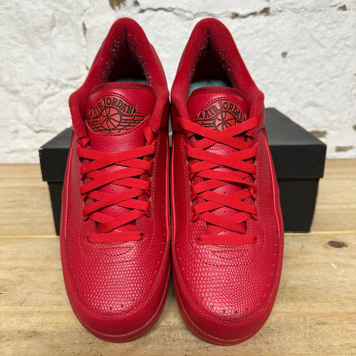 Air Jordan 2 Gym Red Sz 10.5