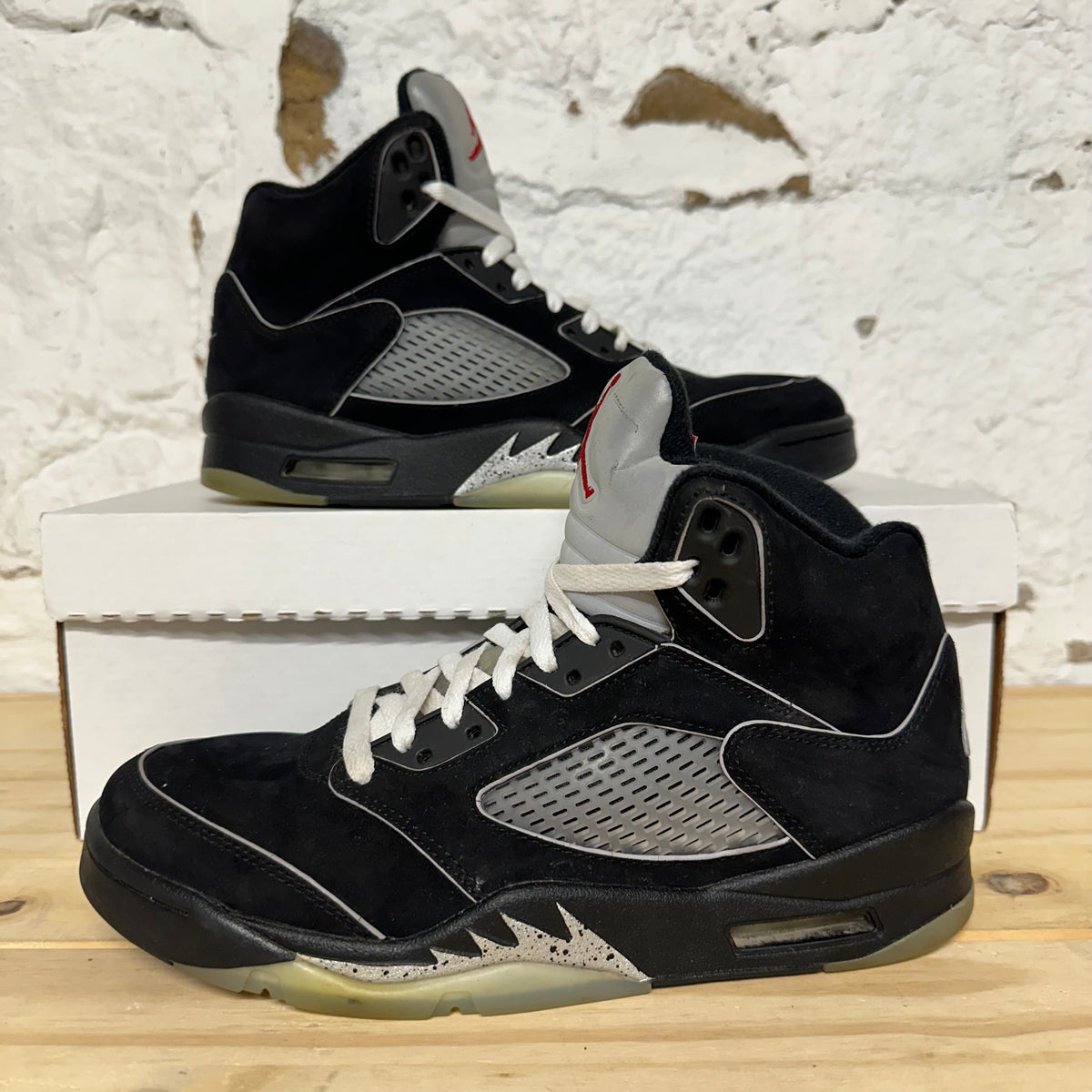 Air Jordan 5 Black Metallic Reimagined Sz 8
