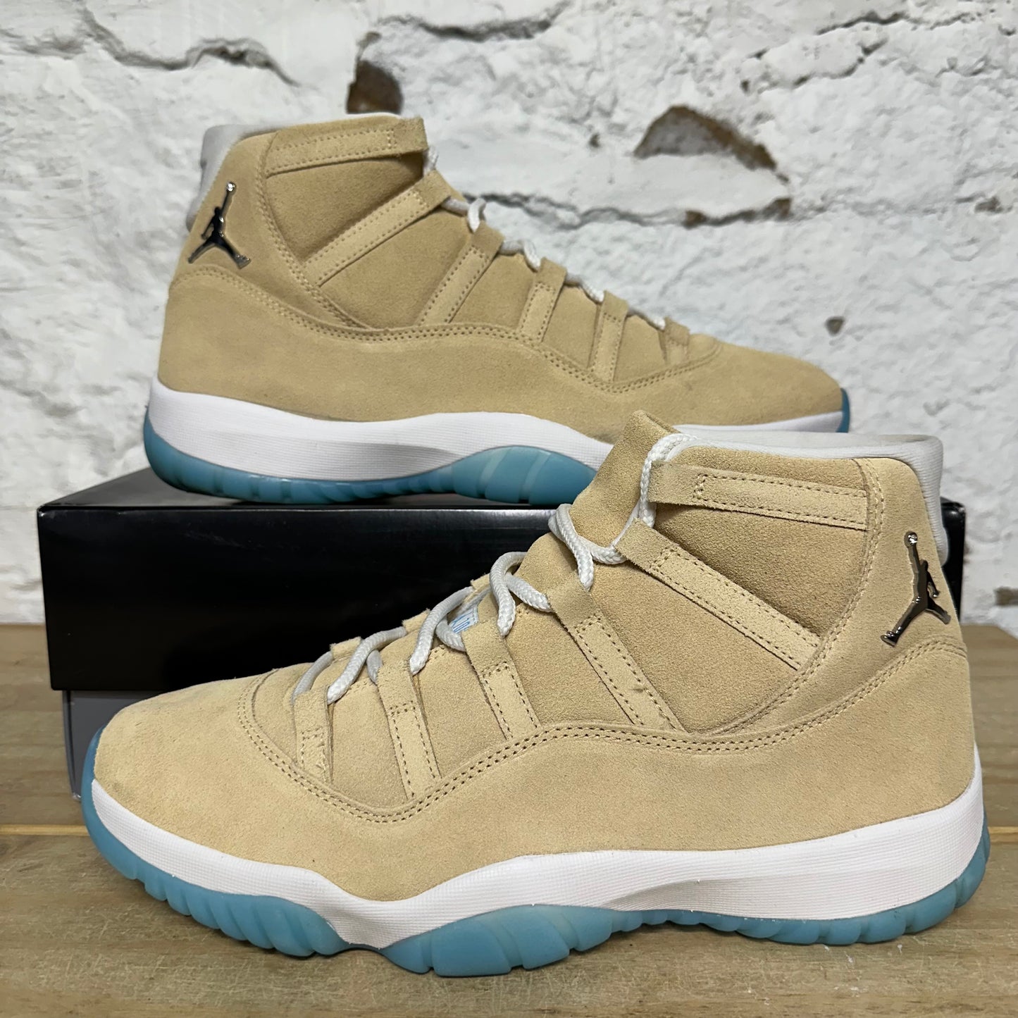 Air Jordan 11 High H-Town Sz 13