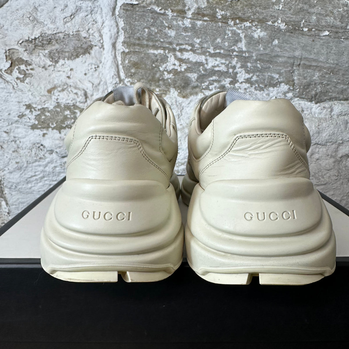 Gucci Rhyton Red Logo Cream Sneaker Sz 9