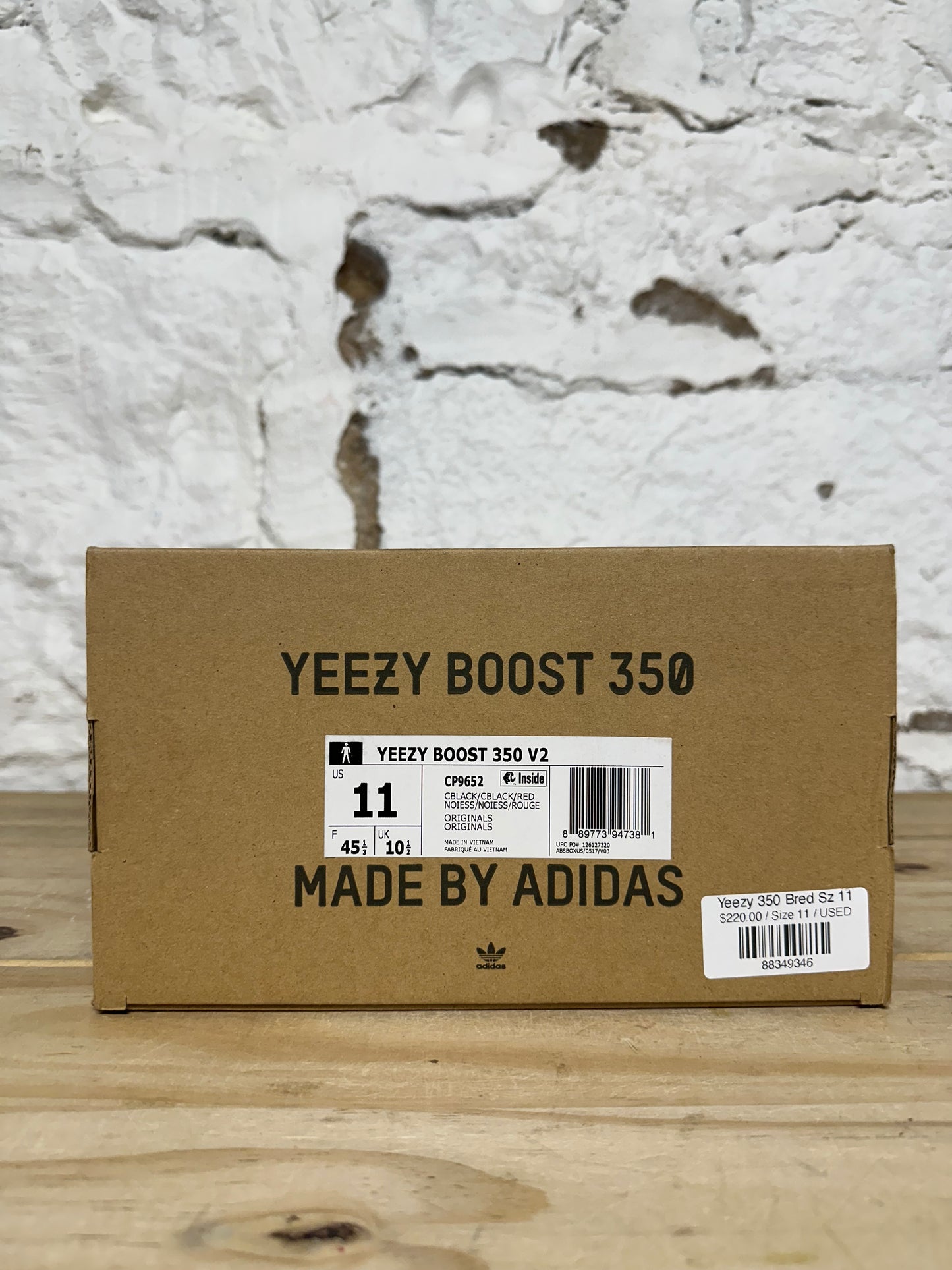 Yeezy 350 V2 Bred Sz 11