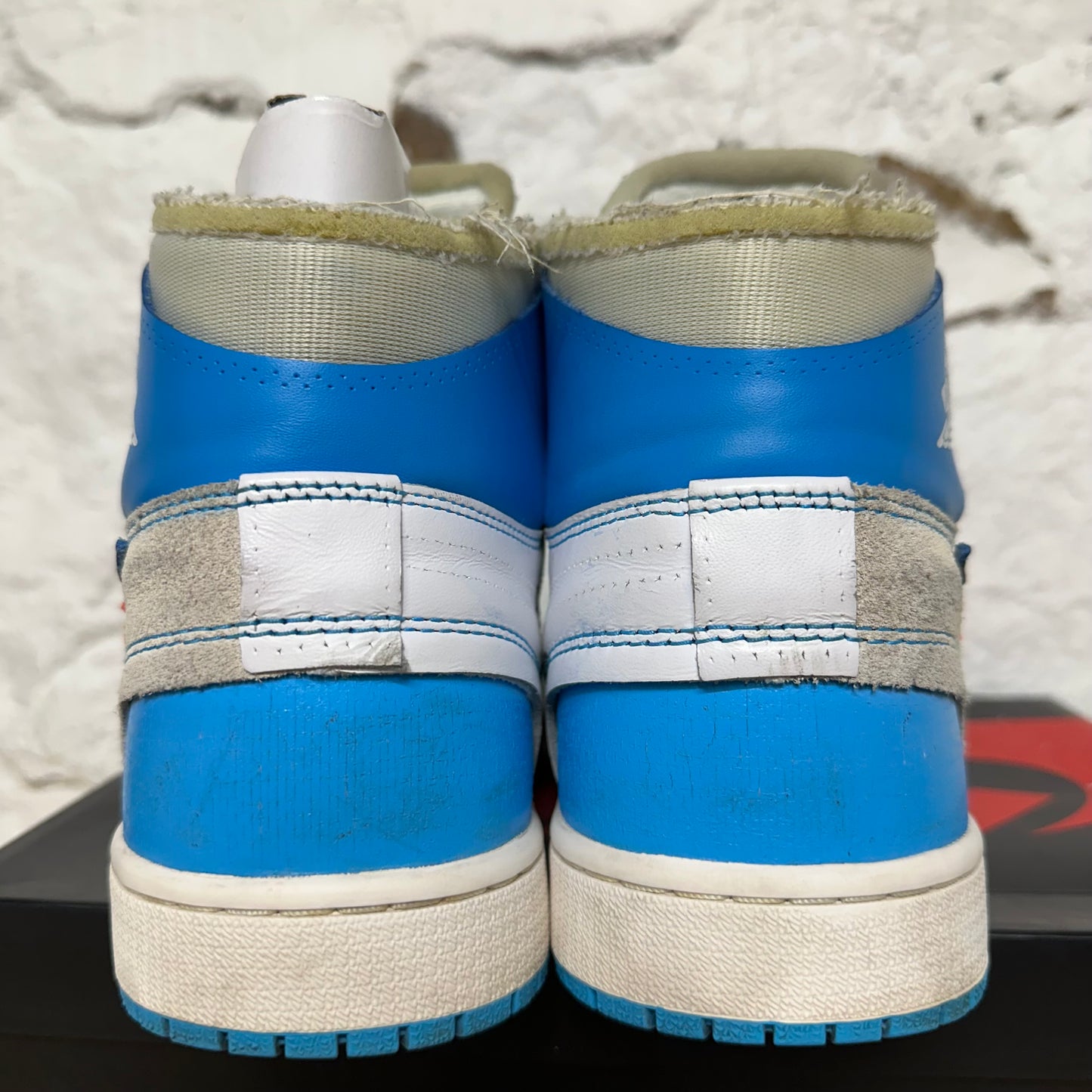 Air Jordan 1 High Off-White University Blue Sz 11.5