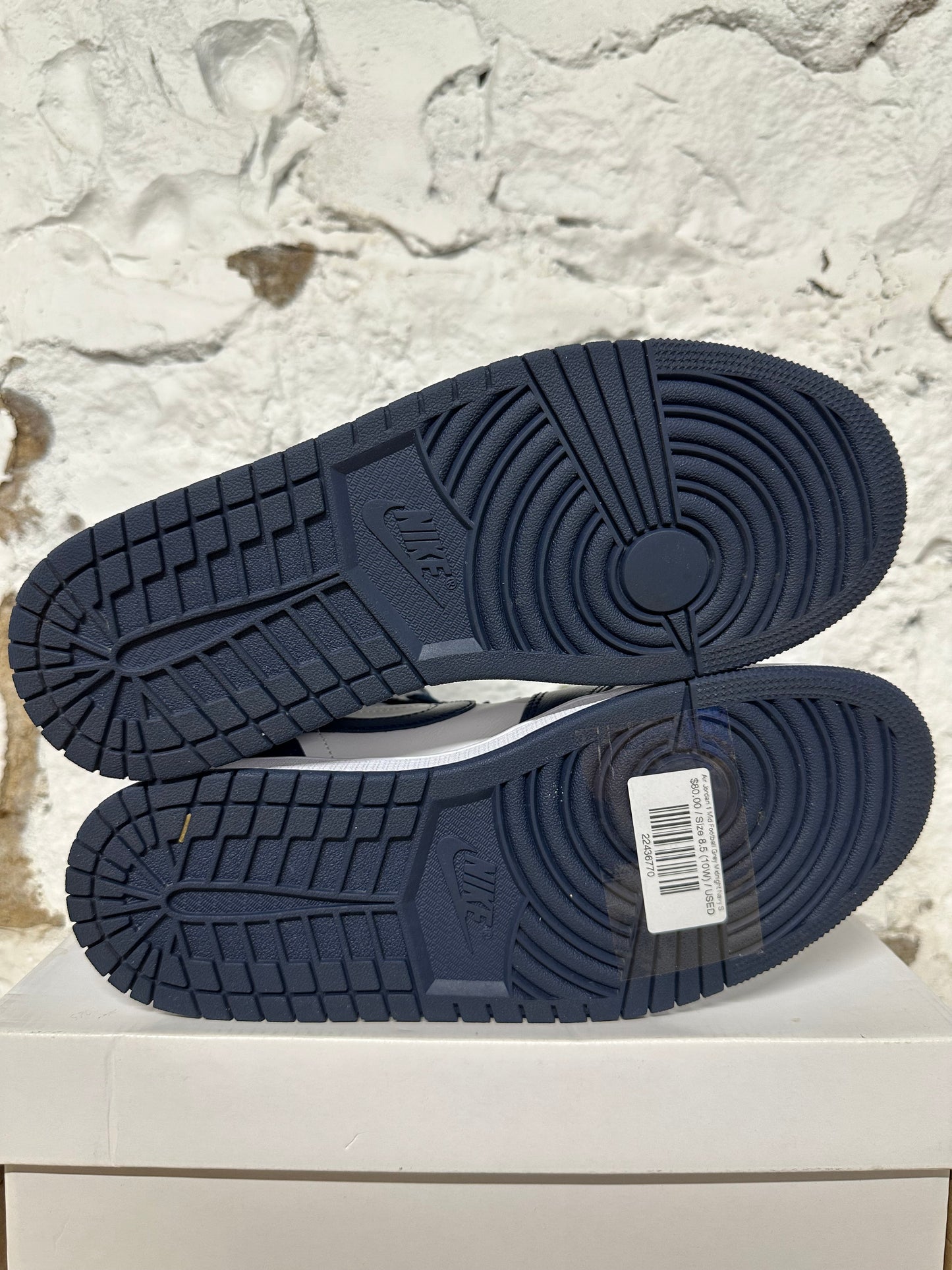 Air Jordan 1 Mid Football Grey Midnight Navy Sz 8.5 (10W)