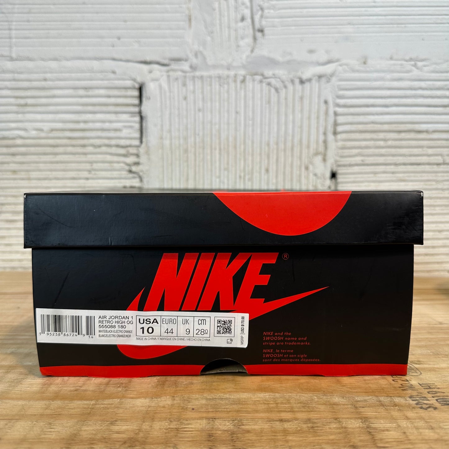Air Jordan 1 Retro High OG Electric Orange Sz 10
