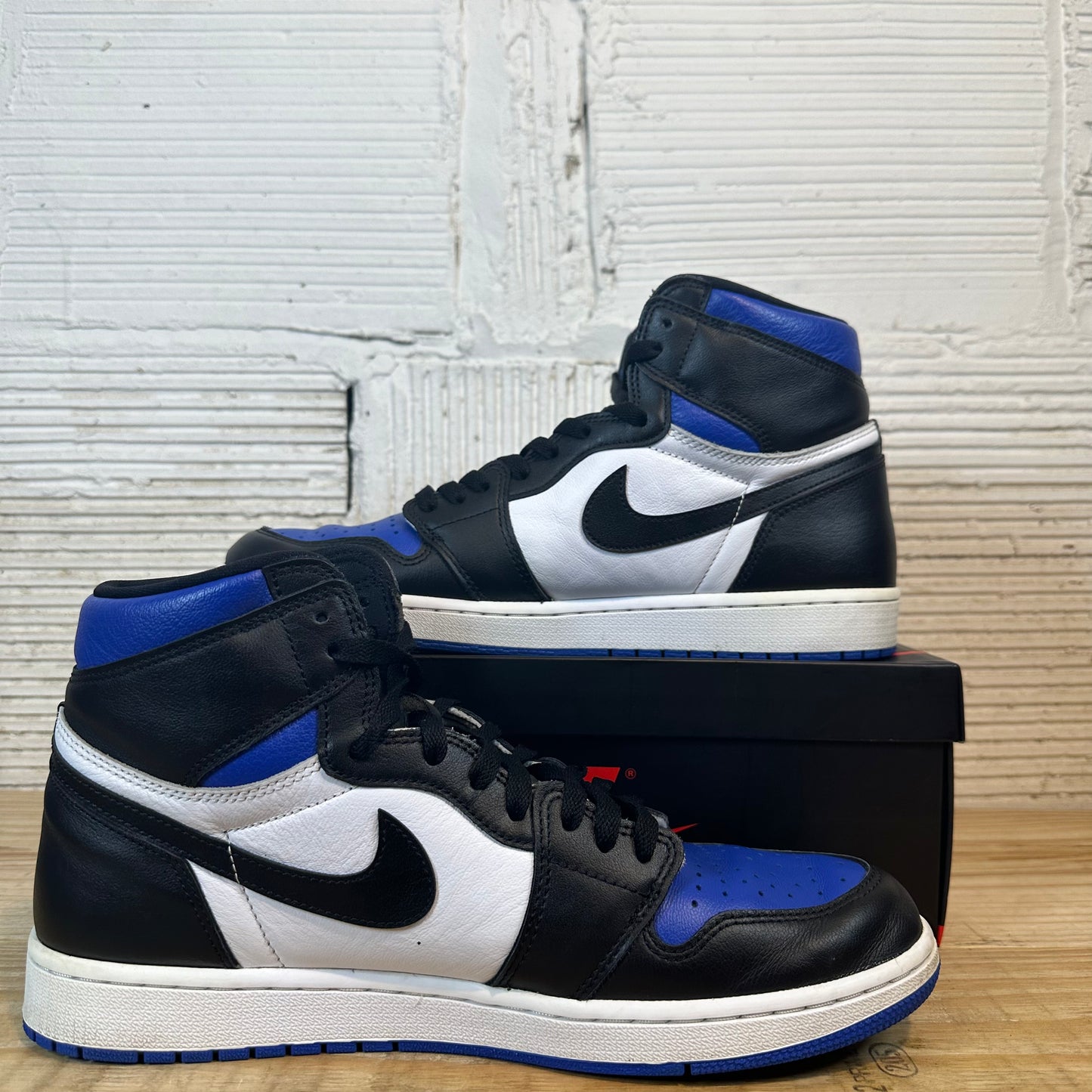 Air Jordan 1 High Royal Toe Sz 12