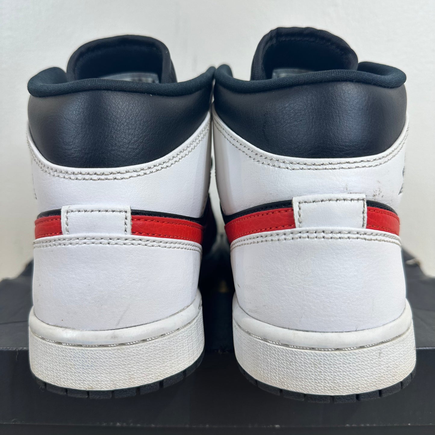 Air Jordan 1 Mid Chile Red White Sz 8