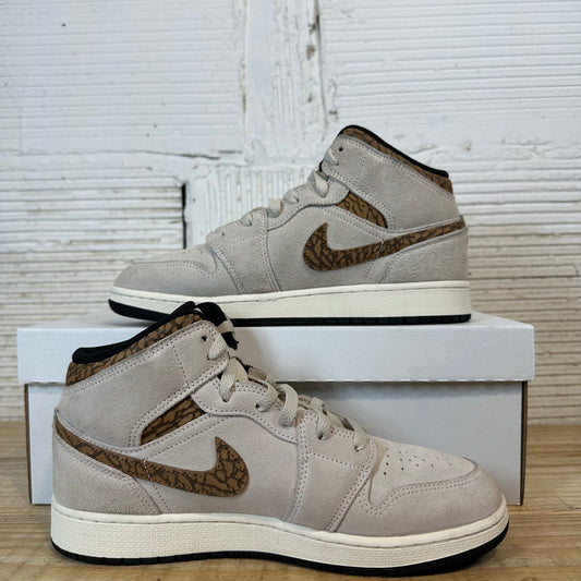 Air Jordan 1 Mid SE GS Brown Elephant Sz 7Y