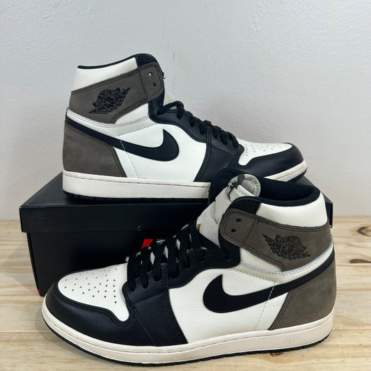 Air Jordan 1 Retro High Dark Mocha Sz 11.5