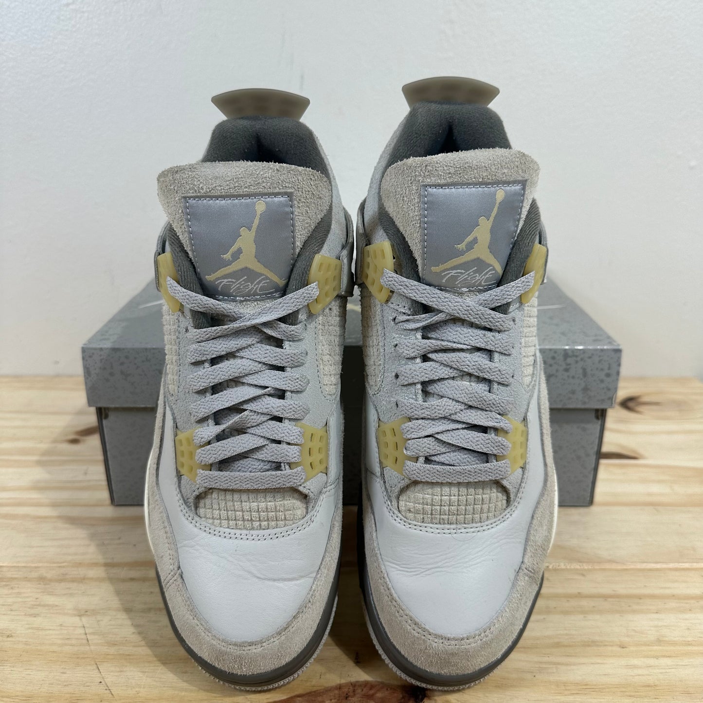 Air Jordan 4 Retro SE Craft Photon Dust Sz 9
