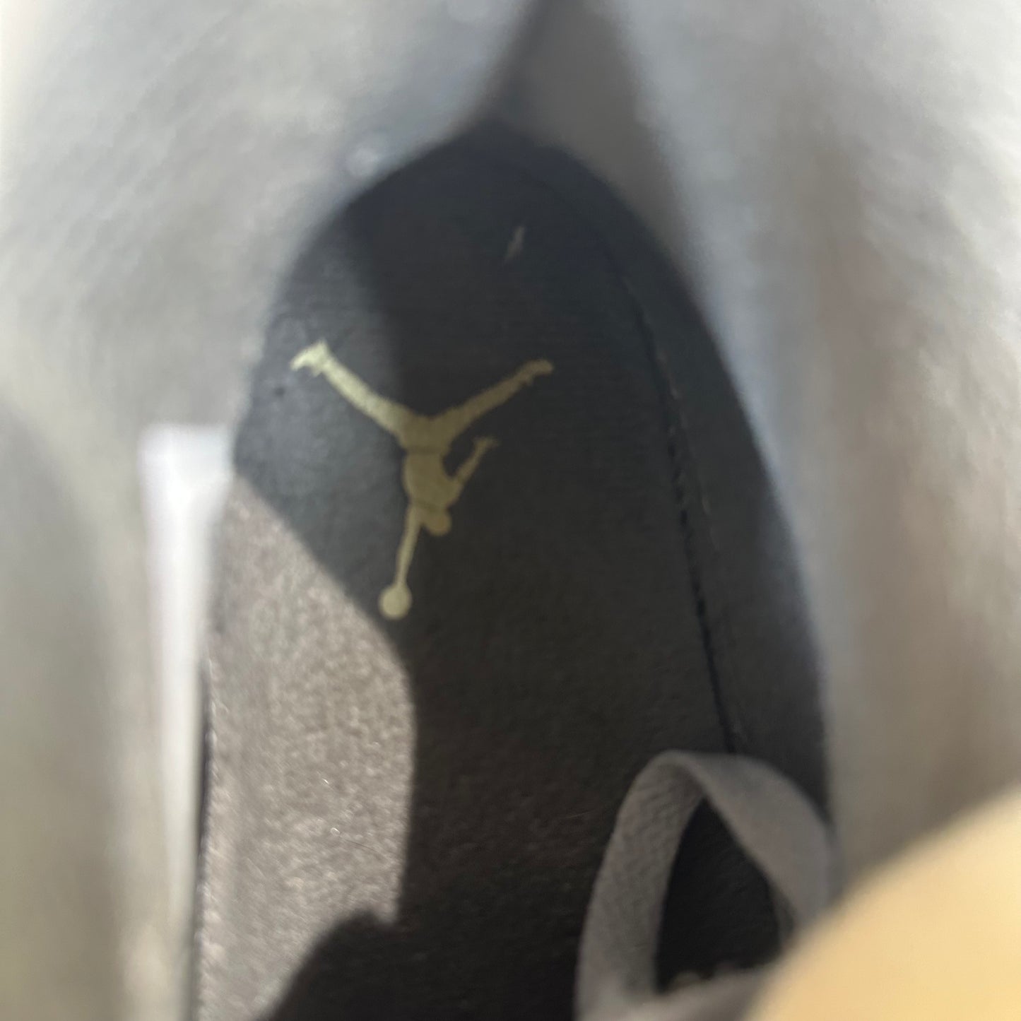 Air Jordan 4 Retro SE Craft Photon Dust Sz 9