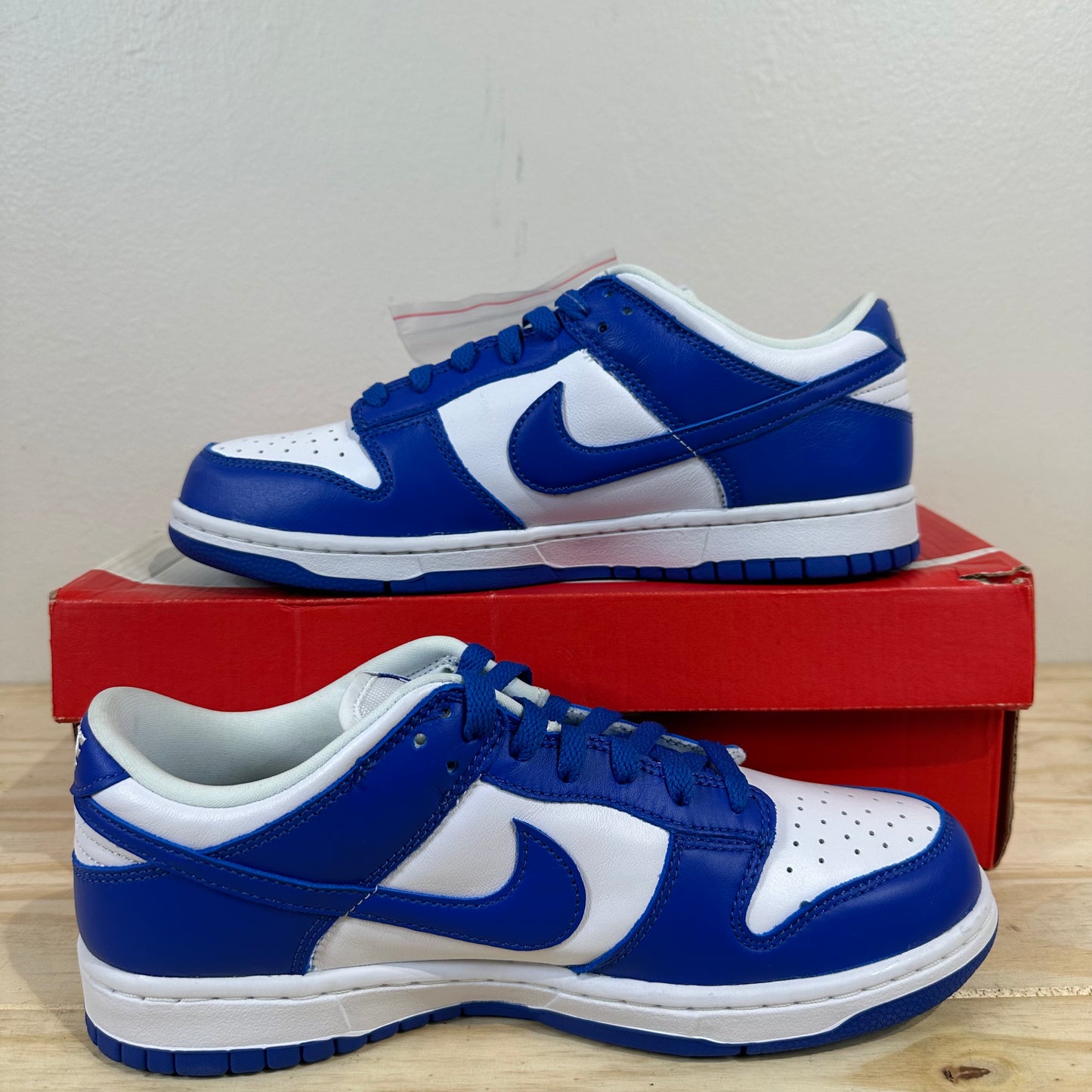 Nike Dunk Low SP Kentucky Sz 8 DS