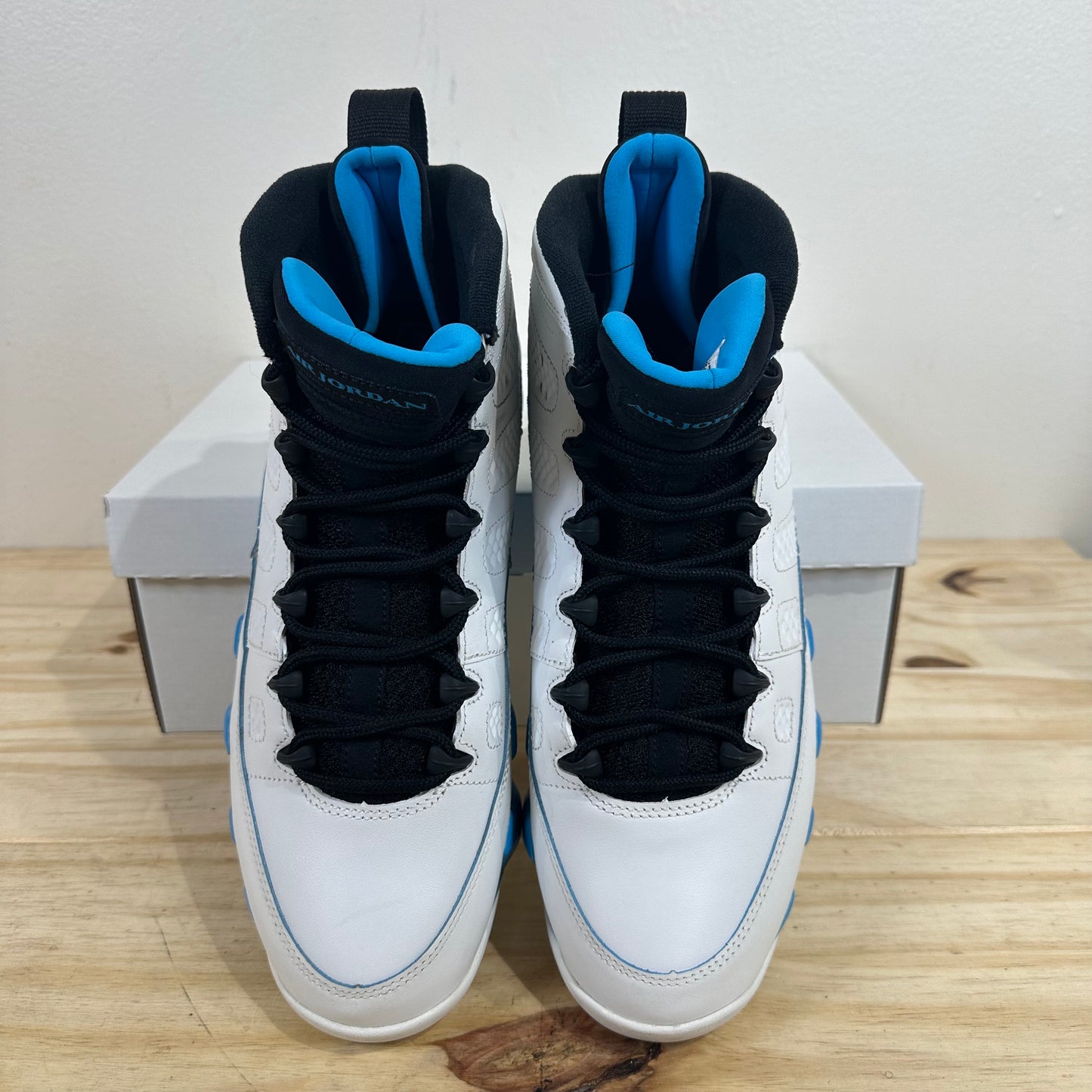 Air Jordan 9 Powder Blue Sz 9.5