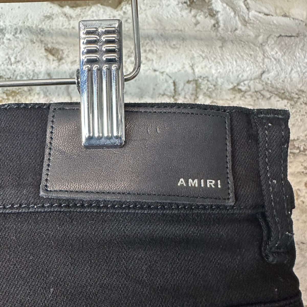 Amiri Knee Rip Black Denim Jeans Sz 36