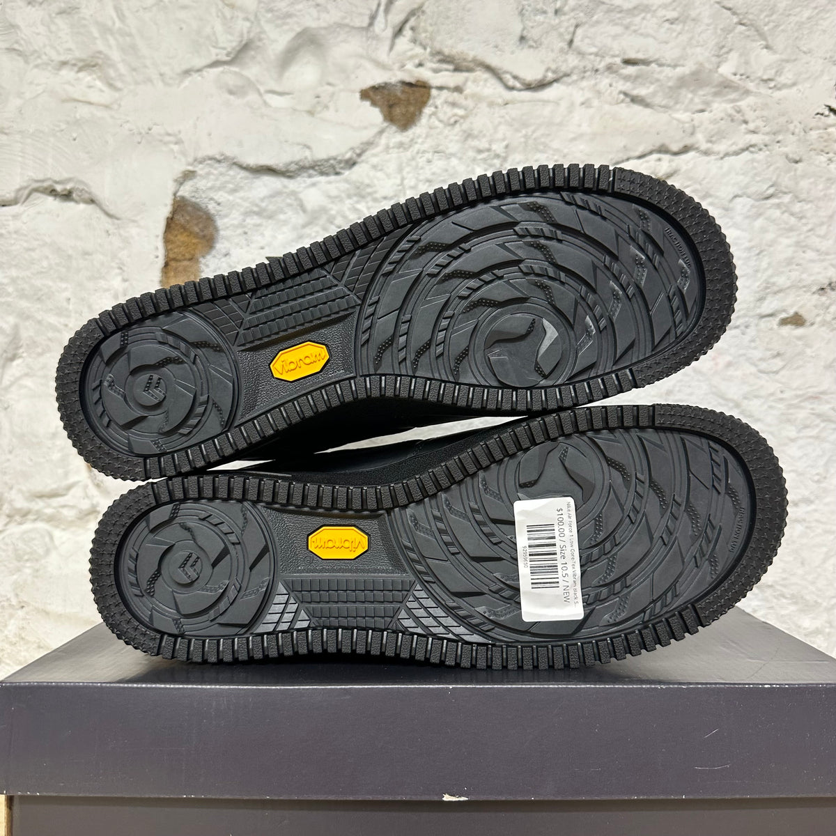 Nike Air Force 1 Low Gore-Tex Vibram Black Sz 10.5 DS