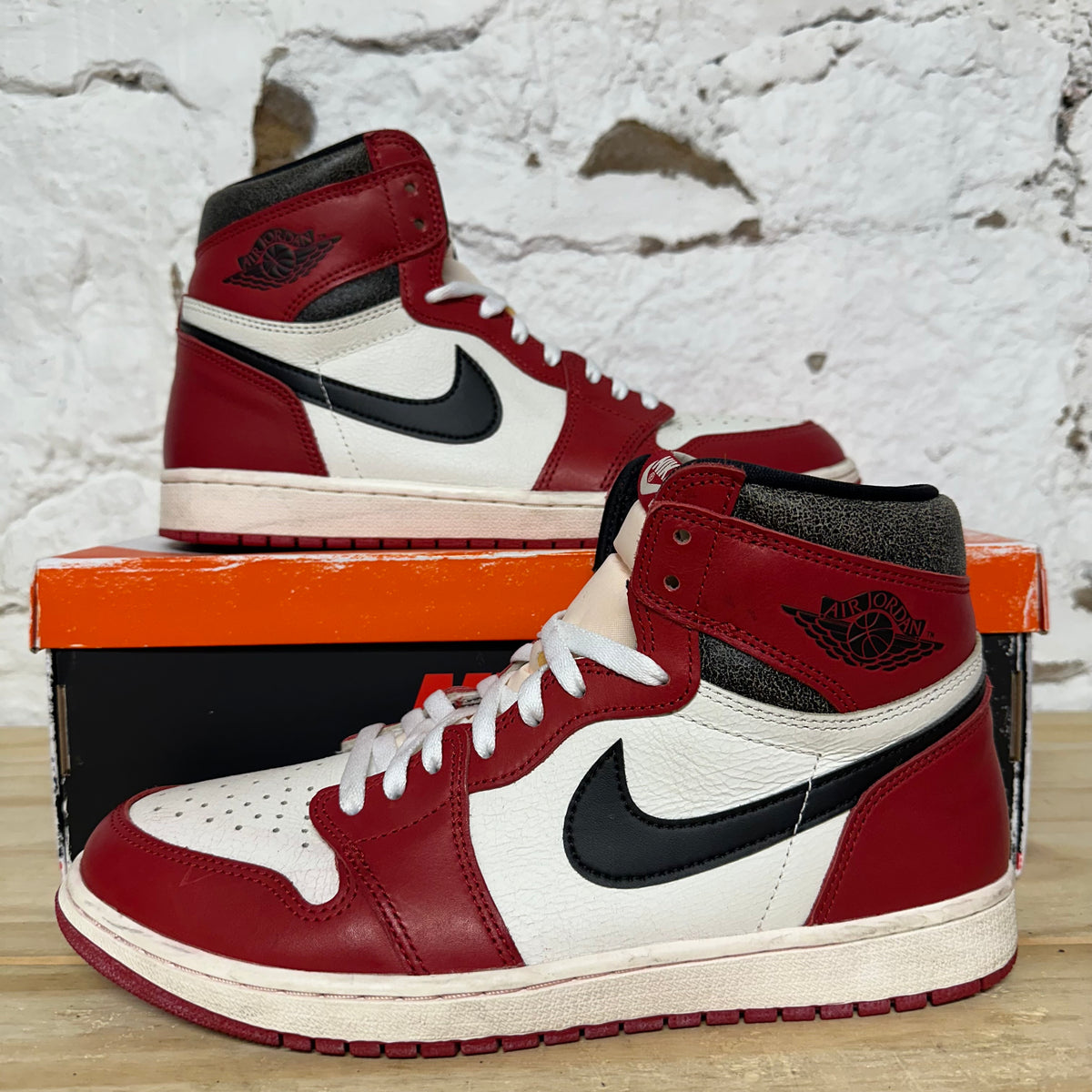 Air Jordan 1 High Chicago Lost & Found Sz 11