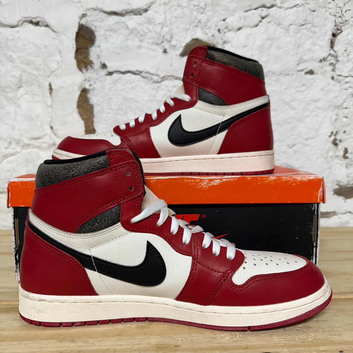 Air Jordan 1 High Chicago Lost & Found Sz 11