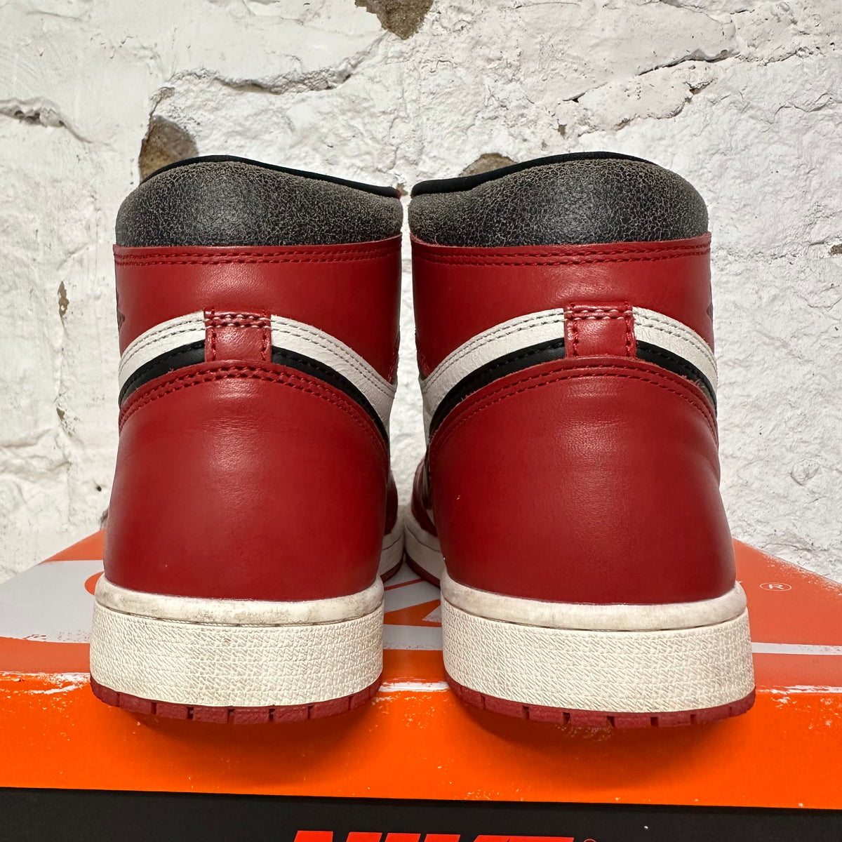 Air Jordan 1 High Chicago Lost & Found Sz 11