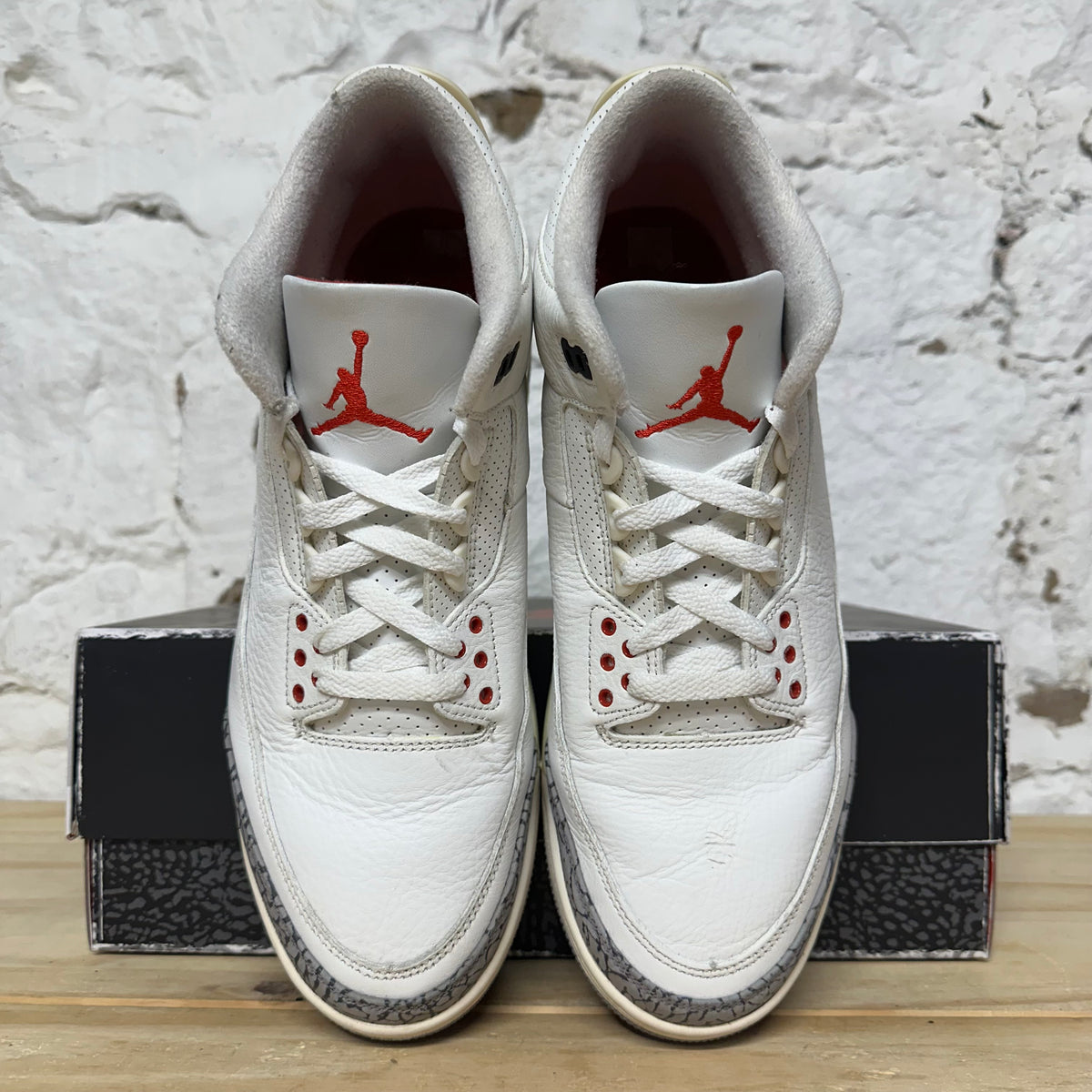 Air Jordan 3 White Cement Reimagined Sz 11