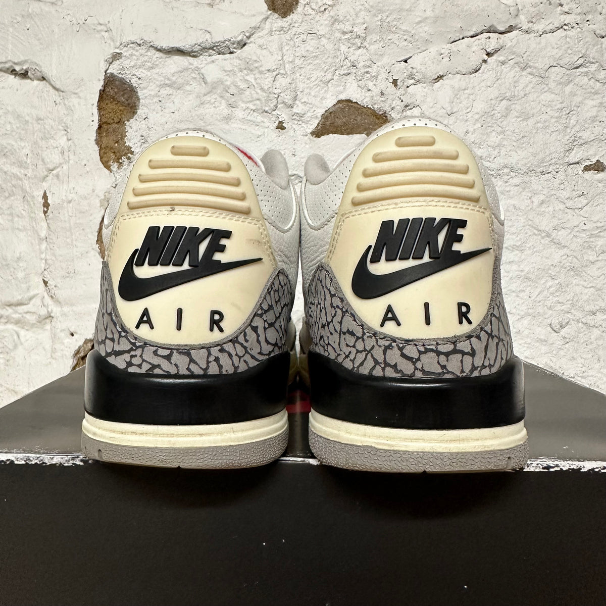 Air Jordan 3 White Cement Reimagined Sz 11